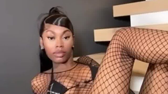 Asian Doll Rubbing Pussy – Onlyfans Leaked